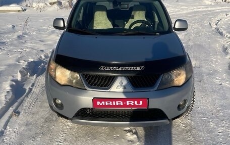 Mitsubishi Outlander III рестайлинг 3, 2008 год, 1 100 000 рублей, 1 фотография