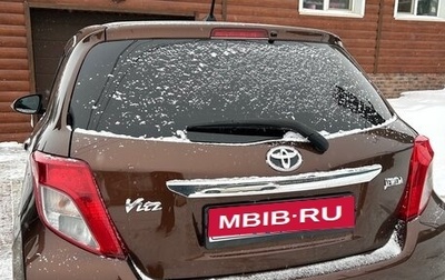 Toyota Vitz, 2012 год, 860 000 рублей, 1 фотография