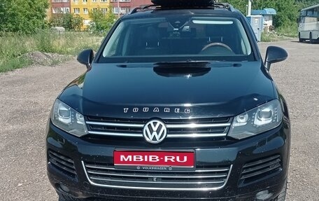 Volkswagen Touareg III, 2011 год, 2 250 000 рублей, 1 фотография