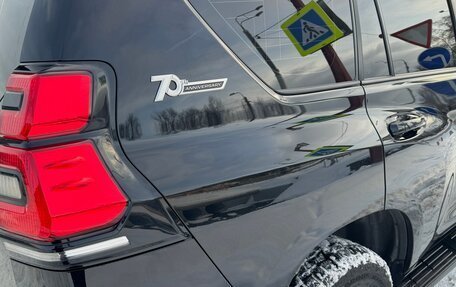 Toyota Land Cruiser Prado 150 рестайлинг 2, 2021 год, 5 500 000 рублей, 14 фотография