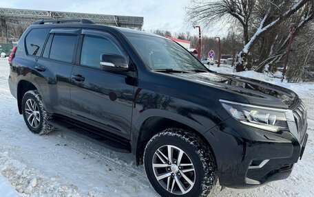 Toyota Land Cruiser Prado 150 рестайлинг 2, 2021 год, 5 500 000 рублей, 18 фотография