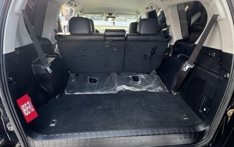 Toyota Land Cruiser Prado 150 рестайлинг 2, 2021 год, 5 500 000 рублей, 4 фотография