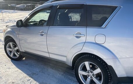 Mitsubishi Outlander III рестайлинг 3, 2008 год, 1 100 000 рублей, 5 фотография