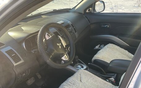 Mitsubishi Outlander III рестайлинг 3, 2008 год, 1 100 000 рублей, 3 фотография