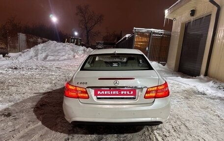 Mercedes-Benz E-Класс, 2012 год, 1 700 000 рублей, 4 фотография