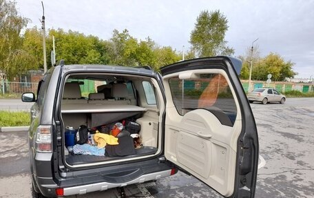 Mitsubishi Pajero IV, 2017 год, 3 200 000 рублей, 5 фотография