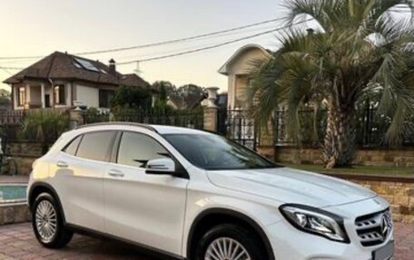 Mercedes-Benz GLA, 2018 год, 2 899 000 рублей, 3 фотография