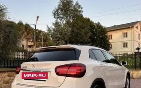 Mercedes-Benz GLA, 2018 год, 2 899 000 рублей, 2 фотография