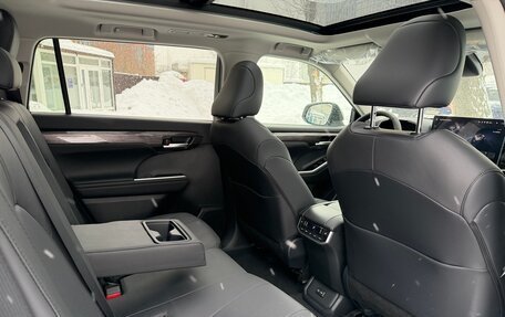 Toyota Highlander, 2026 год, 5 290 000 рублей, 15 фотография