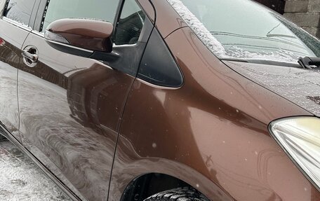 Toyota Vitz, 2012 год, 860 000 рублей, 3 фотография