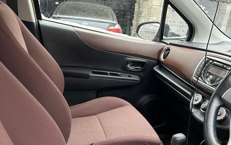 Toyota Vitz, 2012 год, 860 000 рублей, 13 фотография