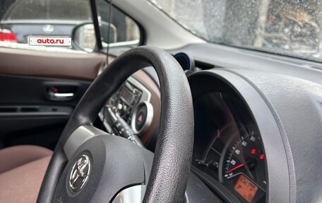 Toyota Vitz, 2012 год, 860 000 рублей, 12 фотография