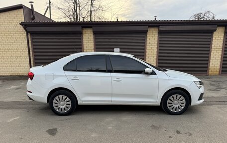 Skoda Rapid II, 2021 год, 1 390 000 рублей, 4 фотография