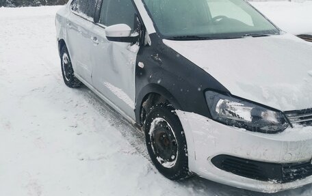 Volkswagen Polo VI (EU Market), 2011 год, 250 000 рублей, 2 фотография