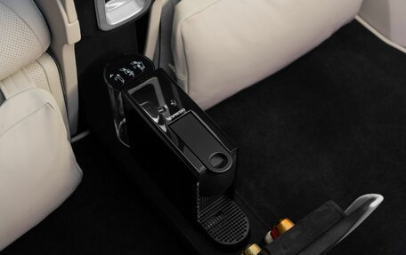 Mercedes-Benz V-Класс, 2025 год, 41 700 000 рублей, 38 фотография