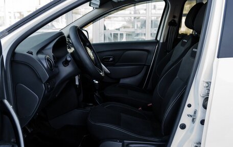 Renault Logan II, 2021 год, 1 000 000 рублей, 11 фотография