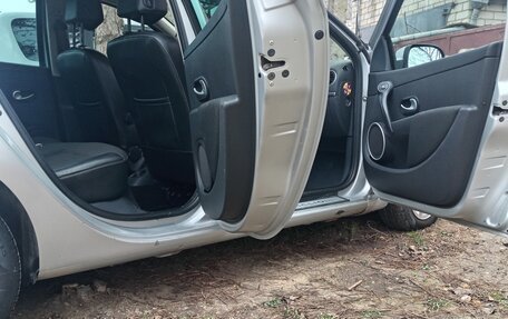 Renault Clio III, 2010 год, 550 000 рублей, 4 фотография