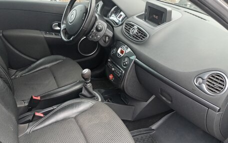 Renault Clio III, 2010 год, 550 000 рублей, 2 фотография