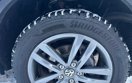 Volkswagen Touareg III, 2015 год, 3 350 000 рублей, 4 фотография