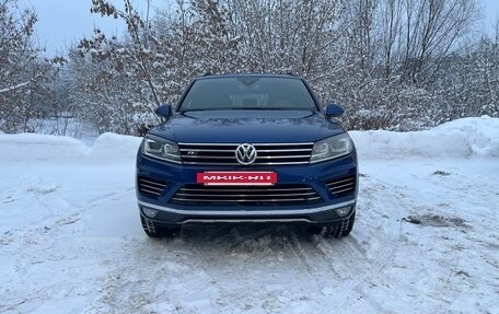 Volkswagen Touareg III, 2015 год, 3 350 000 рублей, 2 фотография