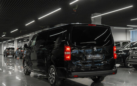 Peugeot Traveller I, 2018 год, 3 100 000 рублей, 5 фотография