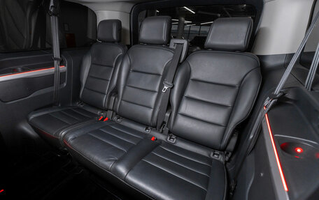 Peugeot Traveller I, 2018 год, 3 100 000 рублей, 16 фотография