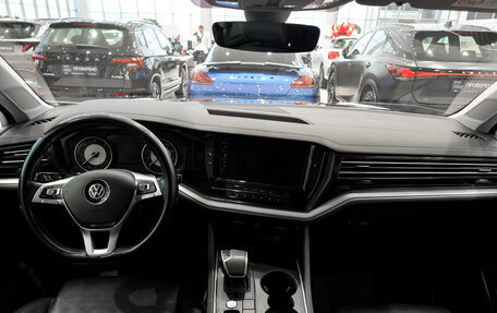 Volkswagen Touareg III, 2020 год, 4 950 000 рублей, 18 фотография