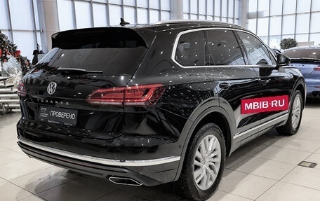 Volkswagen Touareg III, 2020 год, 4 950 000 рублей, 9 фотография