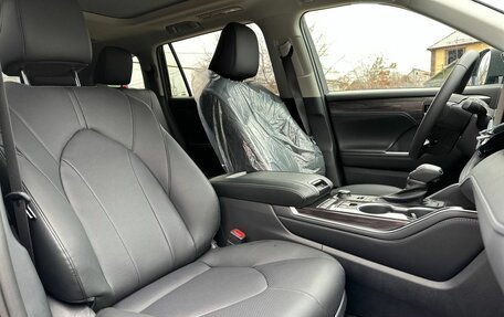 Toyota Highlander, 2025 год, 5 500 000 рублей, 28 фотография