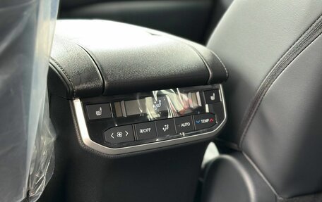 Toyota Highlander, 2025 год, 5 500 000 рублей, 24 фотография