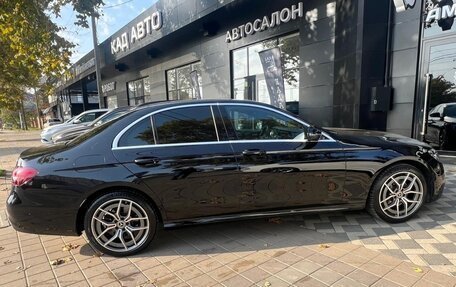Mercedes-Benz E-Класс, 2020 год, 4 450 000 рублей, 2 фотография