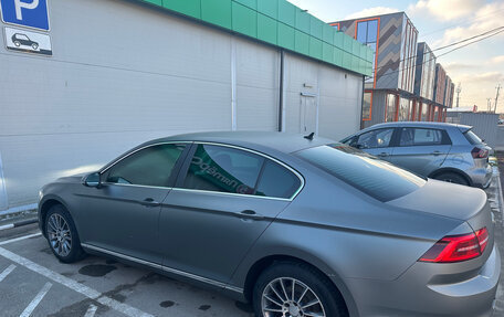 Volkswagen Passat B8 рестайлинг, 2017 год, 1 600 000 рублей, 5 фотография