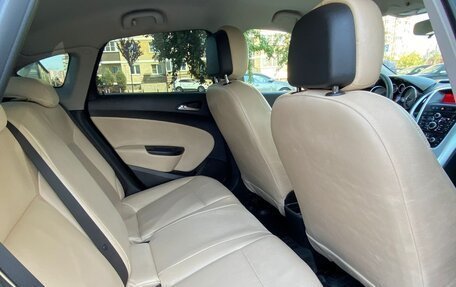 Opel Astra J, 2014 год, 1 150 000 рублей, 4 фотография