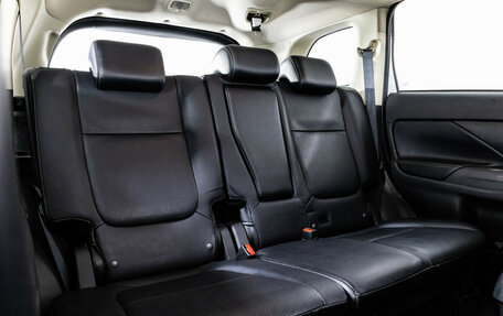 Mitsubishi Outlander III рестайлинг 3, 2017 год, 1 449 000 рублей, 21 фотография