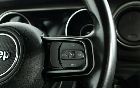 Jeep Wrangler, 2020 год, 5 900 000 рублей, 19 фотография