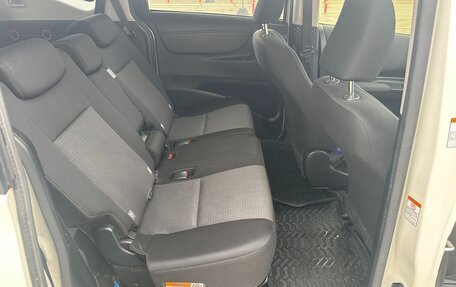 Toyota Sienta II, 2021 год, 1 950 000 рублей, 8 фотография