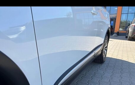 Mitsubishi Outlander III рестайлинг 3, 2019 год, 2 700 000 рублей, 20 фотография