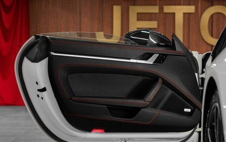 Porsche 911, 2021 год, 24 300 000 рублей, 17 фотография