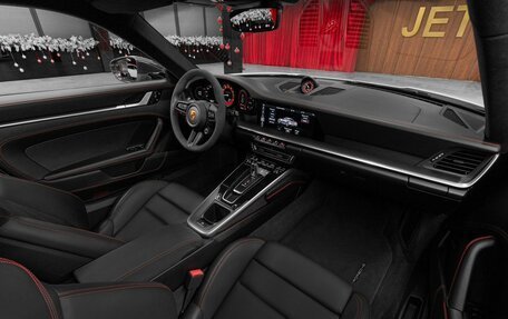 Porsche 911, 2021 год, 24 300 000 рублей, 31 фотография