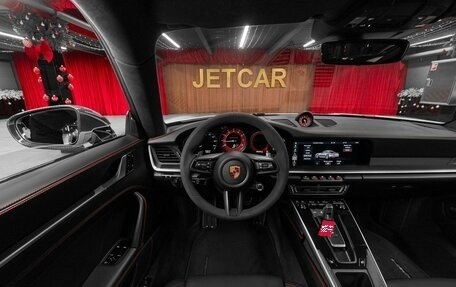 Porsche 911, 2021 год, 24 300 000 рублей, 23 фотография