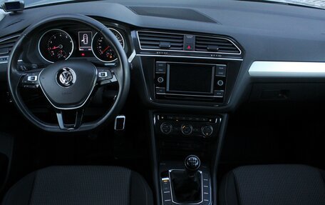 Volkswagen Tiguan II, 2019 год, 2 470 000 рублей, 7 фотография