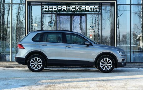 Volkswagen Tiguan II, 2019 год, 2 470 000 рублей, 4 фотография