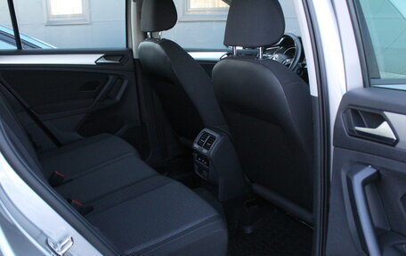 Volkswagen Tiguan II, 2019 год, 2 470 000 рублей, 21 фотография