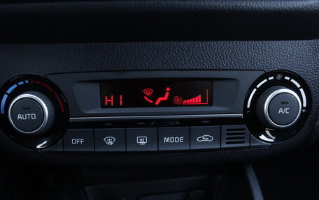 KIA Rio III рестайлинг, 2015 год, 995 000 рублей, 18 фотография