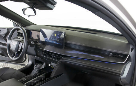 Toyota Camry, 2025 год, 3 848 000 рублей, 9 фотография