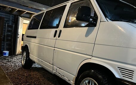 Volkswagen Caravelle T4, 1997 год, 750 000 рублей, 23 фотография