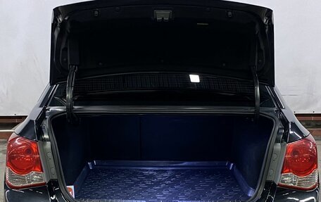 Chevrolet Cruze II, 2010 год, 679 000 рублей, 10 фотография