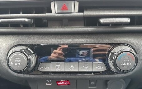 Nissan Note, 2022 год, 1 338 000 рублей, 12 фотография