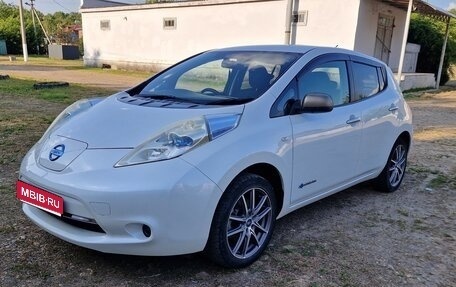 Nissan Leaf I, 2014 год, 790 000 рублей, 1 фотография