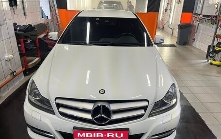 Mercedes-Benz C-Класс, 2014 год, 1 850 000 рублей, 1 фотография